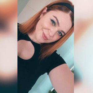 Meet your Posher, Holly